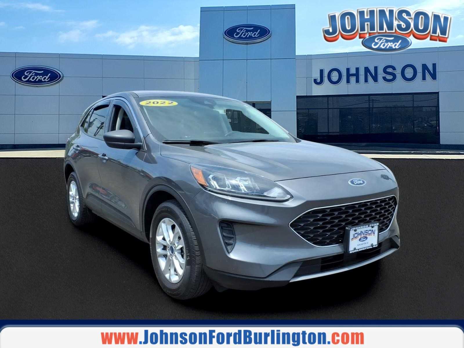 2022 Ford Escape SE in Carbonized Gray — front three-quarter view