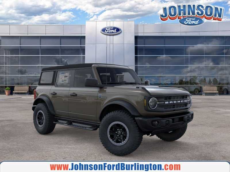 2026 Ford Bronco Big Bend in Marsh Gray — front three-quarter view