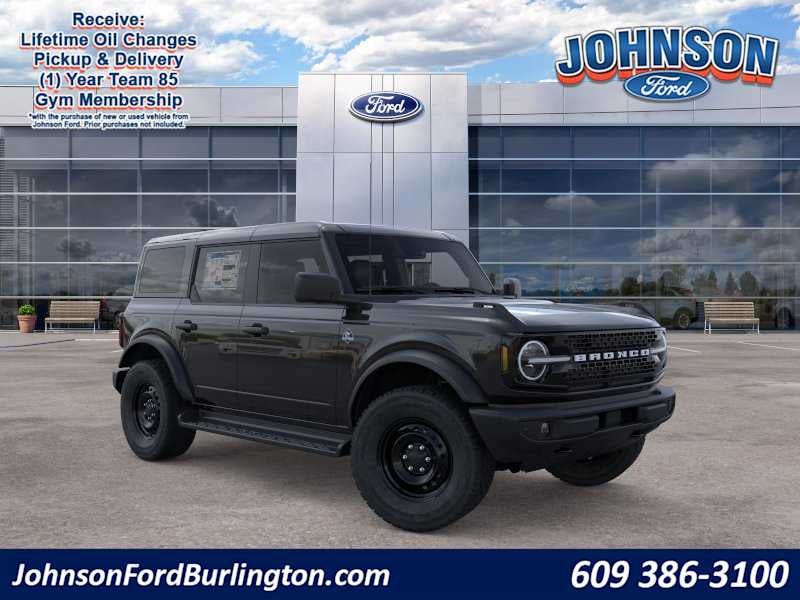 2026 Ford Bronco Outer Banks in Shadow Black — front three-quarter view