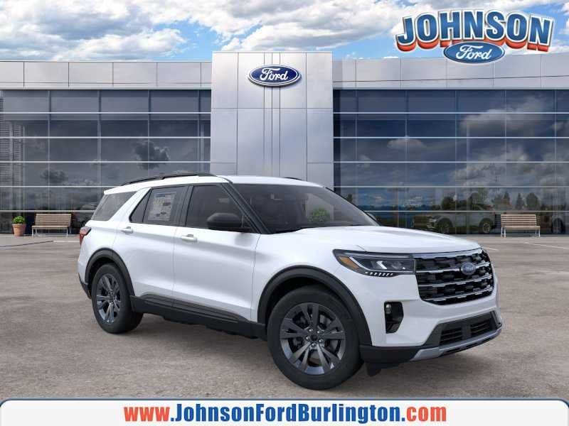 2026 Ford Explorer Active w/200A Pkg in Star White Metallic Tri-Coat — front three-quarter view
